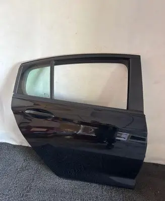 Opel Insignia B Rear door Z22Y
