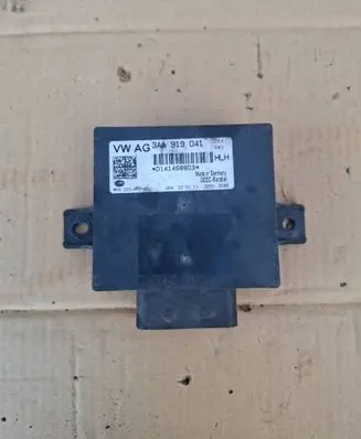 Volkswagen PASSAT B7 Power management control unit 3AA919041