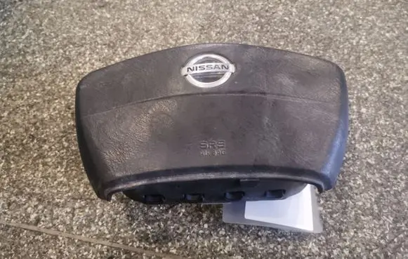 Nissan Primastar Steering wheel airbag 8200151075A
