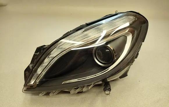 Mercedes-Benz B W246 W242 Headlight/headlamp A2468207161 0301271271 LE10A6247