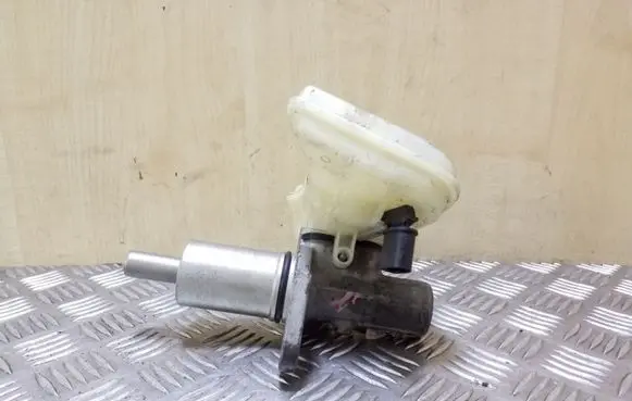 Volkswagen PASSAT B5.5 Master brake cylinder 9304125000 8E0611301E