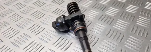 Skoda Fabia Mk1 (6Y) Fuel injector 038130073AJ 0414720037