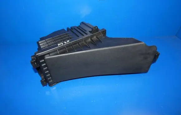 Jaguar XJ X351 Air filter box 2W939600AH 4R839600