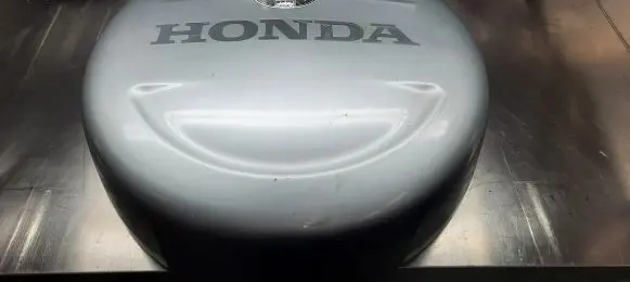 Trunk/boot lower side trim panel