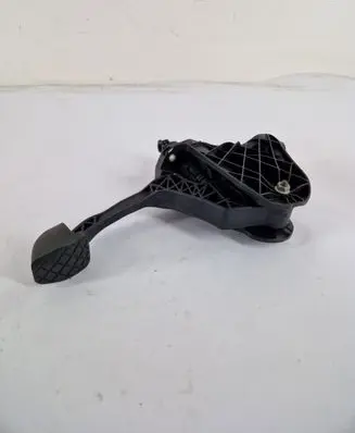 Volkswagen Scirocco Clutch pedal 1K0721796K