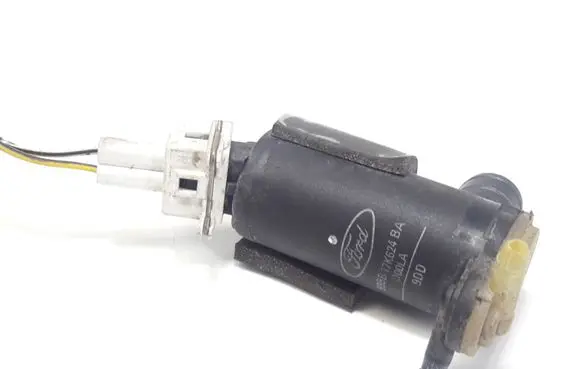 Ford Focus Windscreen/windshield washer pump 93BB17K624BA