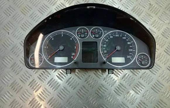 Volkswagen Sharan Speedometer (instrument cluster) 7M7920840Q