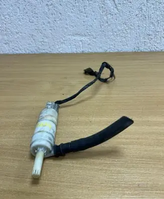 Mercedes-Benz E W211 Windscreen/windshield washer pump A0345455328 D7644