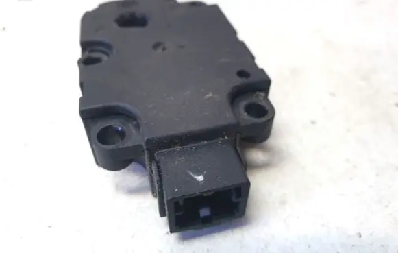 Audi A8 S8 D4 4H Air flap motor/actuator CZ1139300856