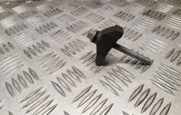 Fuel Injector clamp holder
