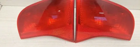 Audi A4 S4 B7 8E 8H Tailgate rear/tail lights 8E9945093 8E9945094