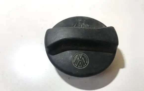 Volkswagen PASSAT B4 Coolant expansion tank/reservoir cap 357121321