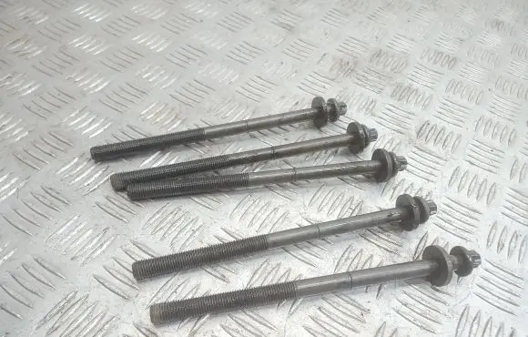 BMW 1 E81 E87 Cylinder head bolts 
