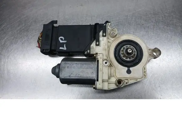 Seat Leon (1M) Front door window regulator motor 1C1959801A