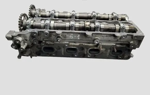 Mercedes-Benz C W204 Engine head R6510160201 R651016 R65101602