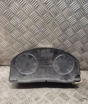 Volkswagen Golf V Speedometer (instrument cluster) 1k0920950l