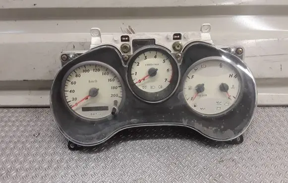Toyota RAV 4 (XA20) Speedometer (instrument cluster) 838004a091