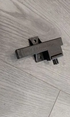 Audi A8 S8 D4 4H Keyless (KESSY) go control unit/module 8K0907247