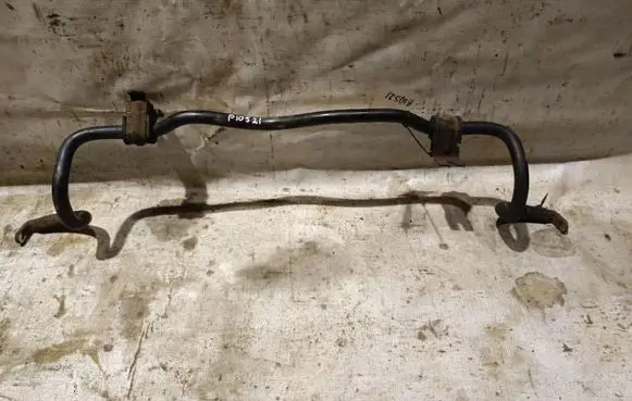 Nissan Note (E11) Front anti-roll bar/sway bar P10521