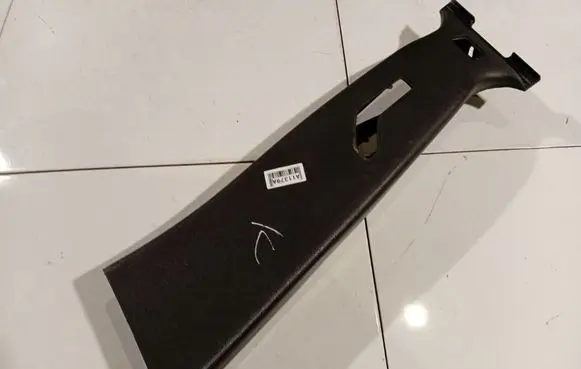 Volvo V50 (B) pillar trim (top) 9486845LH