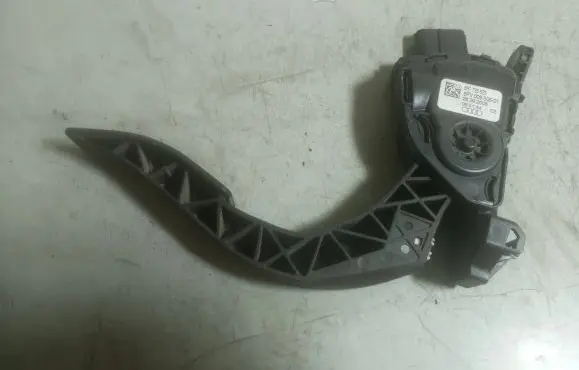Audi A6 S6 C6 4F Accelerator throttle pedal 8K1723523 26092008 6PV00950501