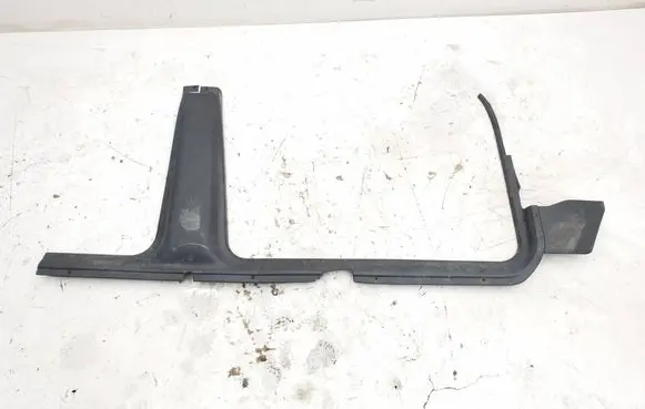Front sill trim cover