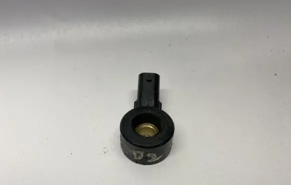 Chrysler Pacifica Detonation knock sensor 68313570AA