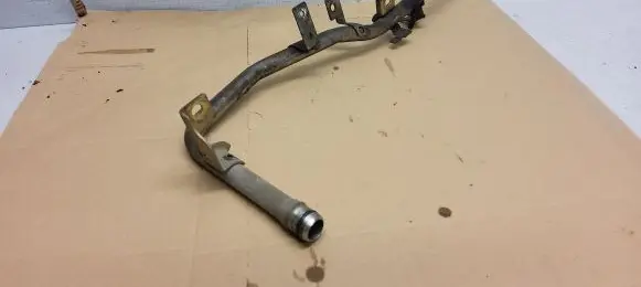 Nissan X-Trail T30 Engine coolant pipe/hose