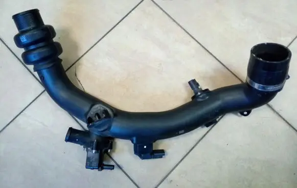 Ford Kuga III Intercooler hose/pipe CJ5G9U465BA