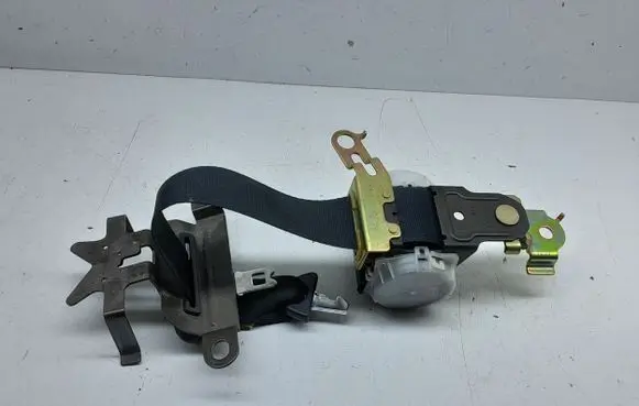 Toyota Corolla Verso E121 Third row seat belt 7D6680