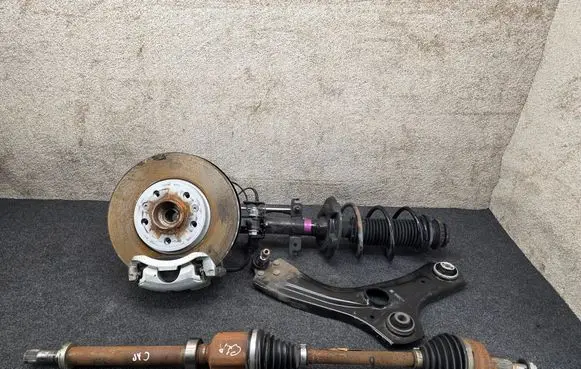 Renault Captur II Front wheel hub spindle knuckle 391008444R 545009574R 543027183R