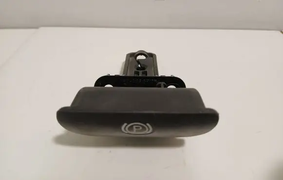 Volvo XC90 Hand brake release handle 8683963
