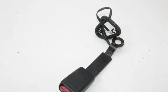 Infiniti Q50 Front seatbelt buckle