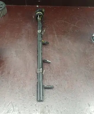 Volkswagen Touran I Fuel injector wires 038971803