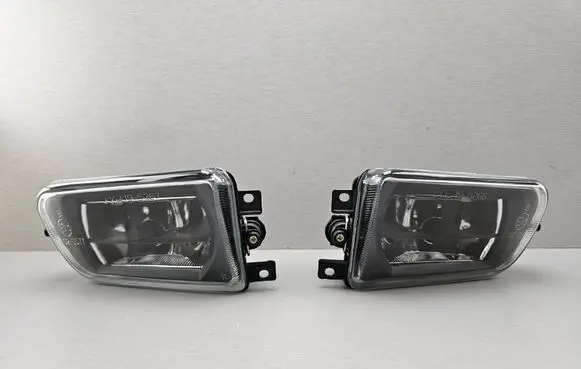 BMW 5 E39 Front fog light 8360575 8360576 63178360575