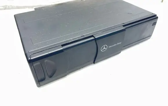Mercedes-Benz S W220 CD/DVD changer A2208274642