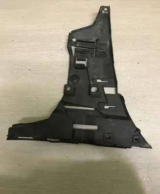 Volvo S60 Front bumper mounting bracket 09190303