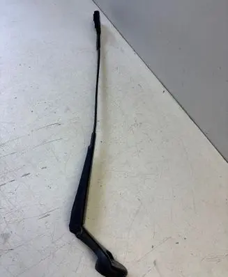 Front wiper blade arm
