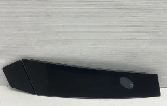 Tesla Model 3 (B) Pillar trim (exterior) 1089773E 110043700E 201190125