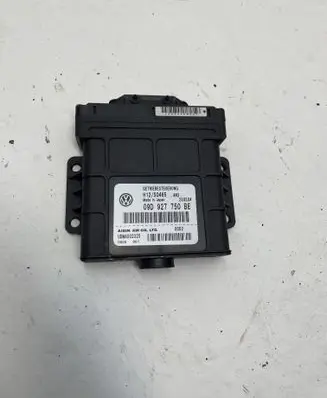 Volkswagen Touareg I Gearbox control unit/module 09D927750BE UDMA002320