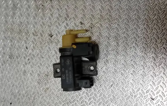 Nissan X-Trail T32 Turbo solenoid valve 8200790180 70181405