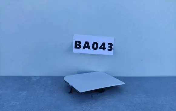 Audi A3 S3 8P Front tow hook cap/cover 8P4807241
