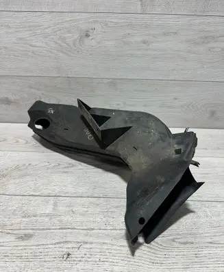 BMW X5 E53 Brake cooling air channel/duct 7028938