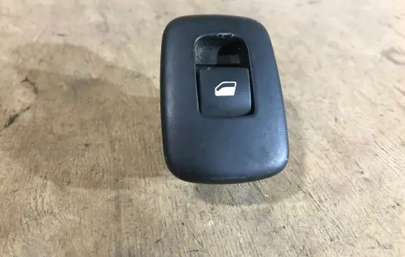 Peugeot 508 Electric window control switch 98026412ZD 28340832