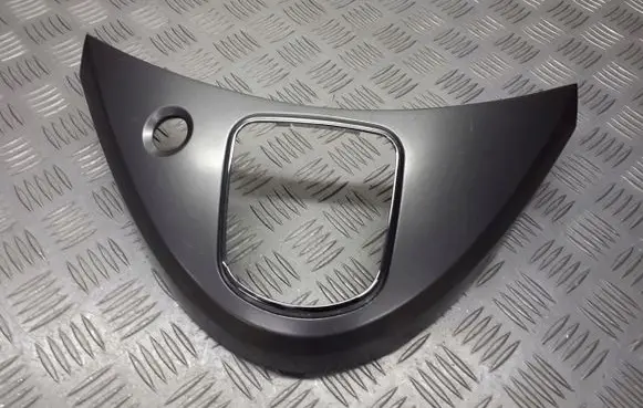 Mitsubishi Grandis Gear shifter surround trim plastic MN166423