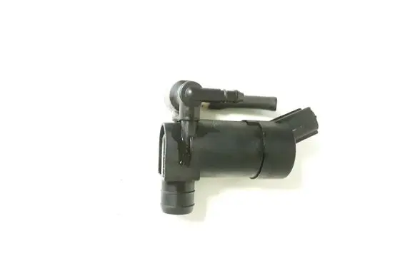 Volvo XC90 Windscreen/windshield washer pump 15717K824