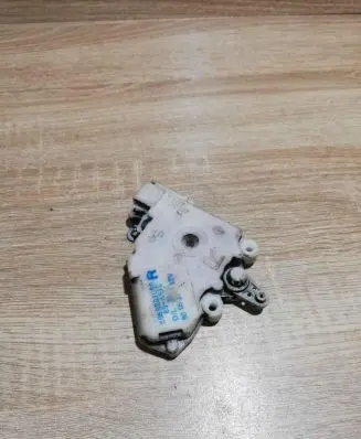 Nissan Primera Central locking motor 8055201U60