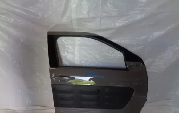 Citroen C4 Cactus Front door