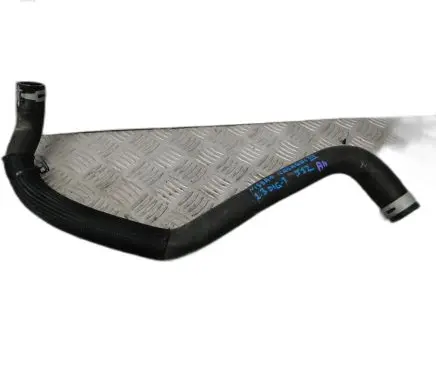 Nissan Qashqai J12 Engine coolant pipe/hose 21501-6UB3A