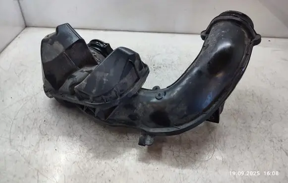 Volvo S90, V90 Air intake duct part 31370120